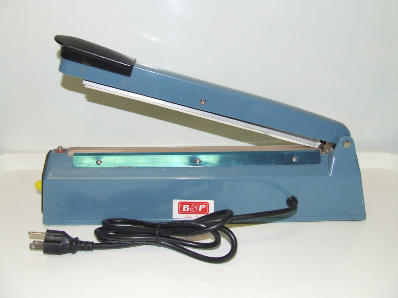 Zhejiang Tianyu Industry Co., Ltd. Supplier Factory Manufacturer Make and Wholesale Hand Operated Sealing Machine Iron Case FS-Series Manual Make Plastic Bag Film Impulse Sealer Zhejiang Tianyu Industry Co., Ltd. Supplier Factory Manufacturer Make and Wholesale Hand Operated Sealing Machine Iron Case FS-Series Manual Make Plastic Bag Film Impulse Sealer