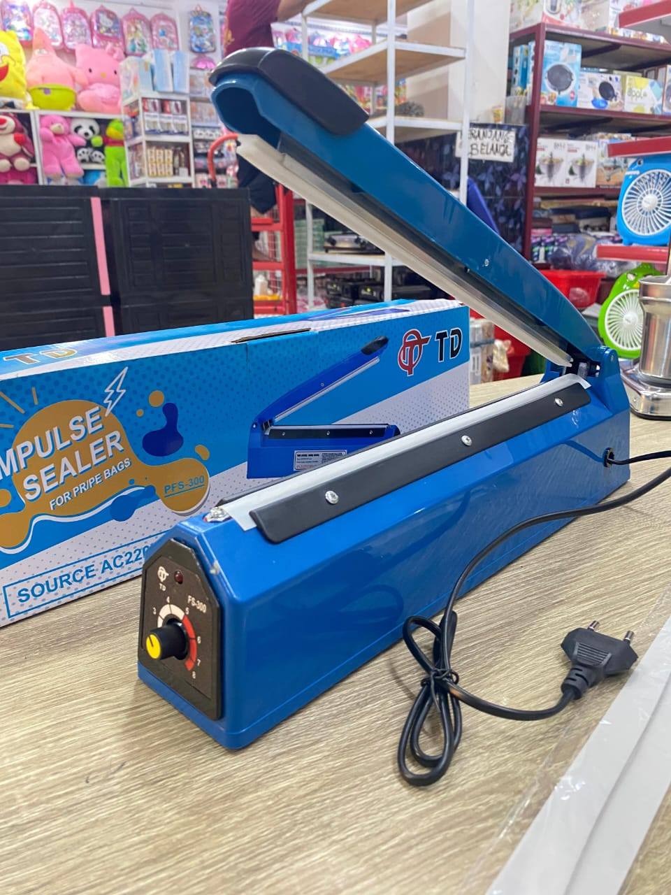 Zhejiang Tianyu Industry Co. Ltd Supplier Factory Manufacturer Make and Sale Desktop Impulse Sealer Plastic Shell PFS-Series Hand Operated Poly Tubing Heat Sealing Machine