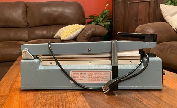 Zhejiang Tianyu Industry Co. Ltd. Supplier Factory Manufacturer Make and Supply Bag Heat Sealer Iron Case FS-Series Hand Operated Plastic Sealing Machine