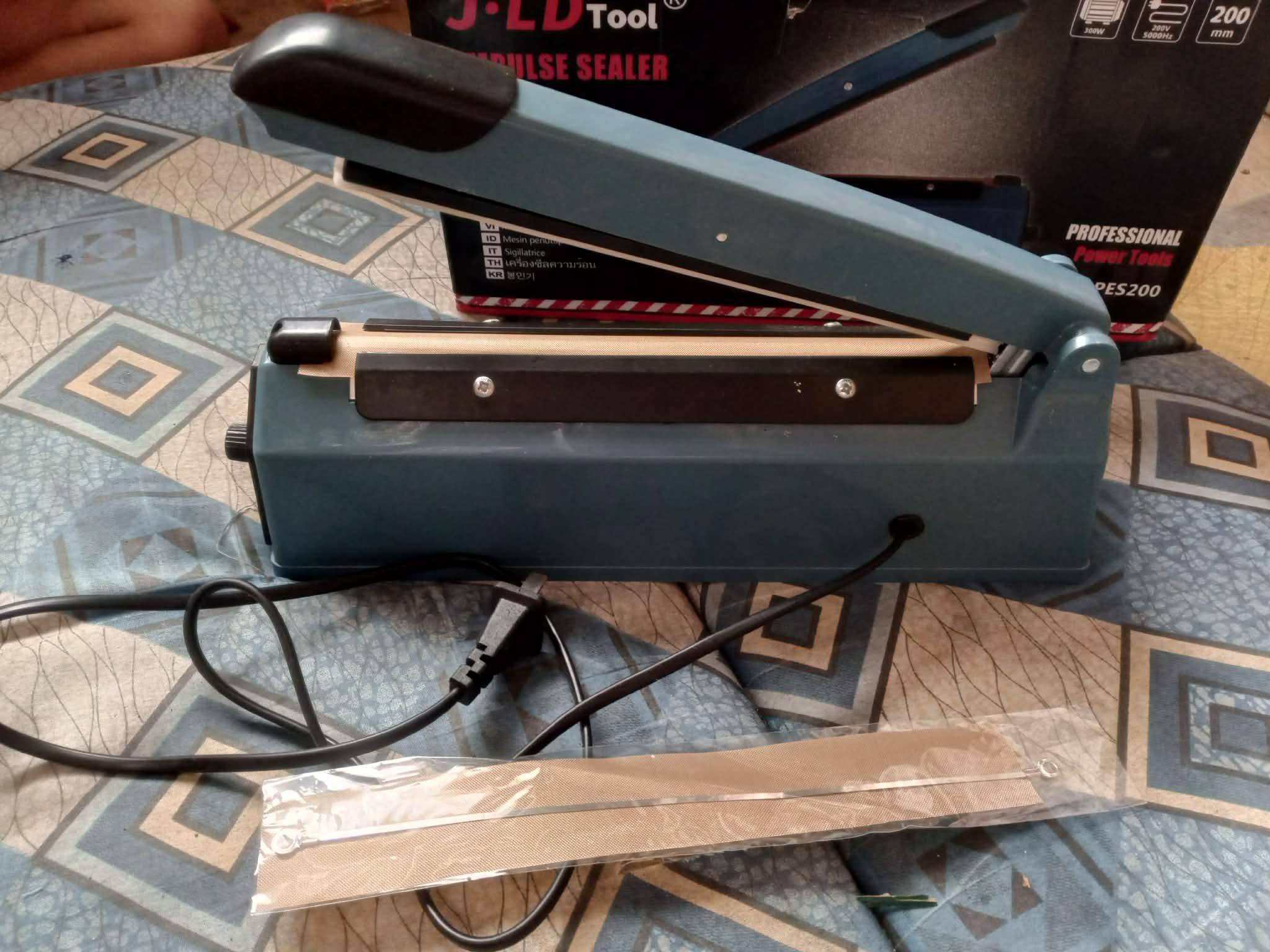 Zhejiang Tianyu industry Co. Ltd .Supplier Factory Manufacturer Make and Supply Impulse Plastic Bag Sealer Plastic ABS Shell PFS-Series Adjustable Heating Timer Sealing Machine