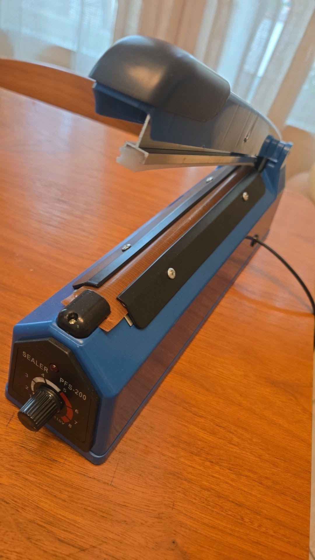 Zhejiang Tianyu Industry Co., Ltd Supplier Factory Manufacturer Export Hand-held Impulse Sealer Plastic ABS Body PFS-Series Heavy Duty Plastic Bag Film Heat Sealing Machine 